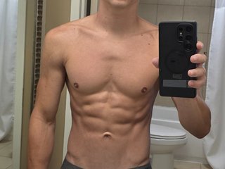 NextDoorNick421 Live Webcam on Streamate