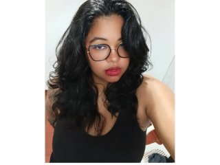 NicoleRhodes Live Webcam on Streamate