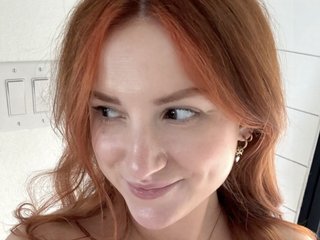PrettyCandyXX Live Webcam on Streamate