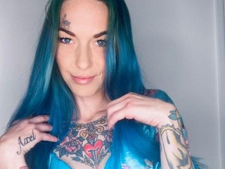 RavenRyderUK Live Webcam on Streamate