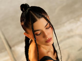 SelenaMartinez Live Webcam on Streamate