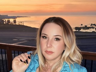 TITANIC_TITS Live Webcam on Streamate