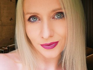 TheAlexaLondon Live Webcam on Streamate