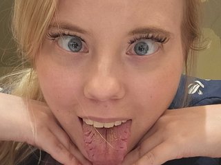 YourBelle Live Webcam on Streamate