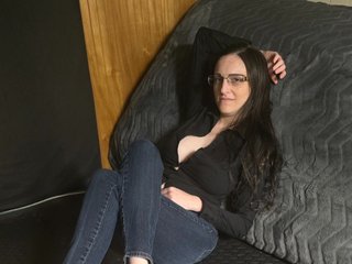 ZinniaRose Live Webcam on Streamate