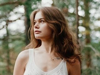 ZlataDiamonds Live Webcam on Streamate