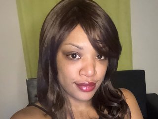 thekelliecapri Live Webcam on Streamate