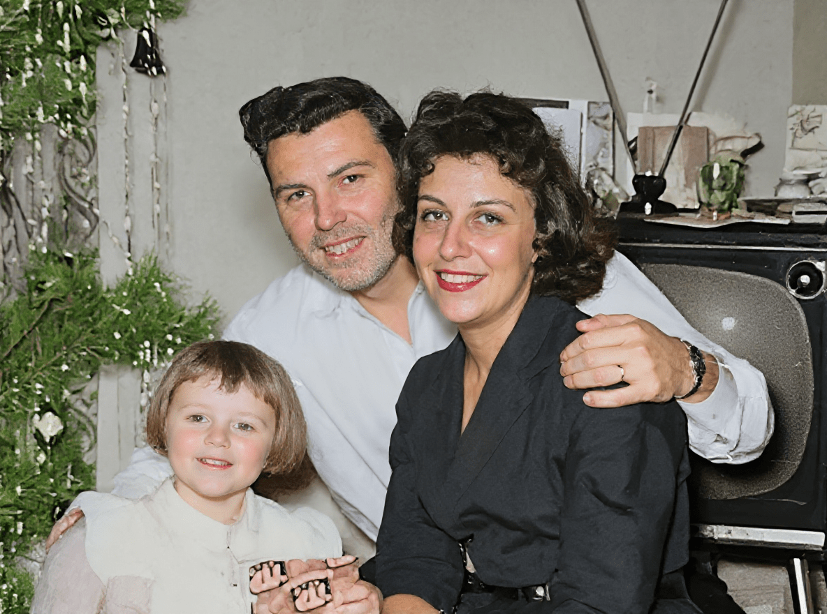 Photo Colorization - Image 4