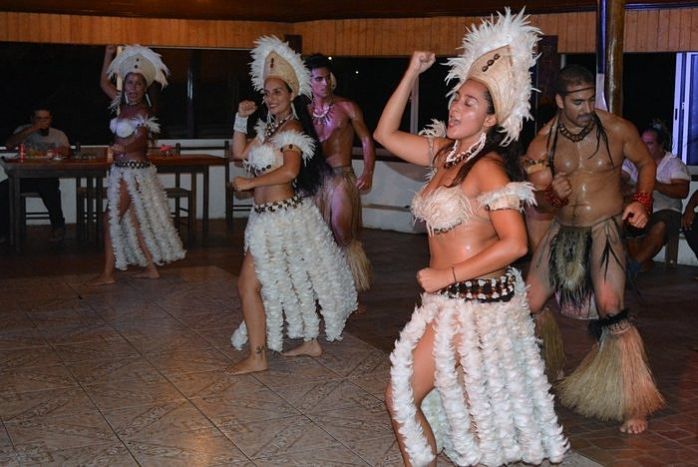 Puku Rangi Tea Shows Espectáculos de baile en Isla de Pascua 2