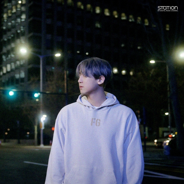 I got that superstar glow so (ooh) Lirik Lagu Terjemahan Chanyeol Tomorrow Red Rose