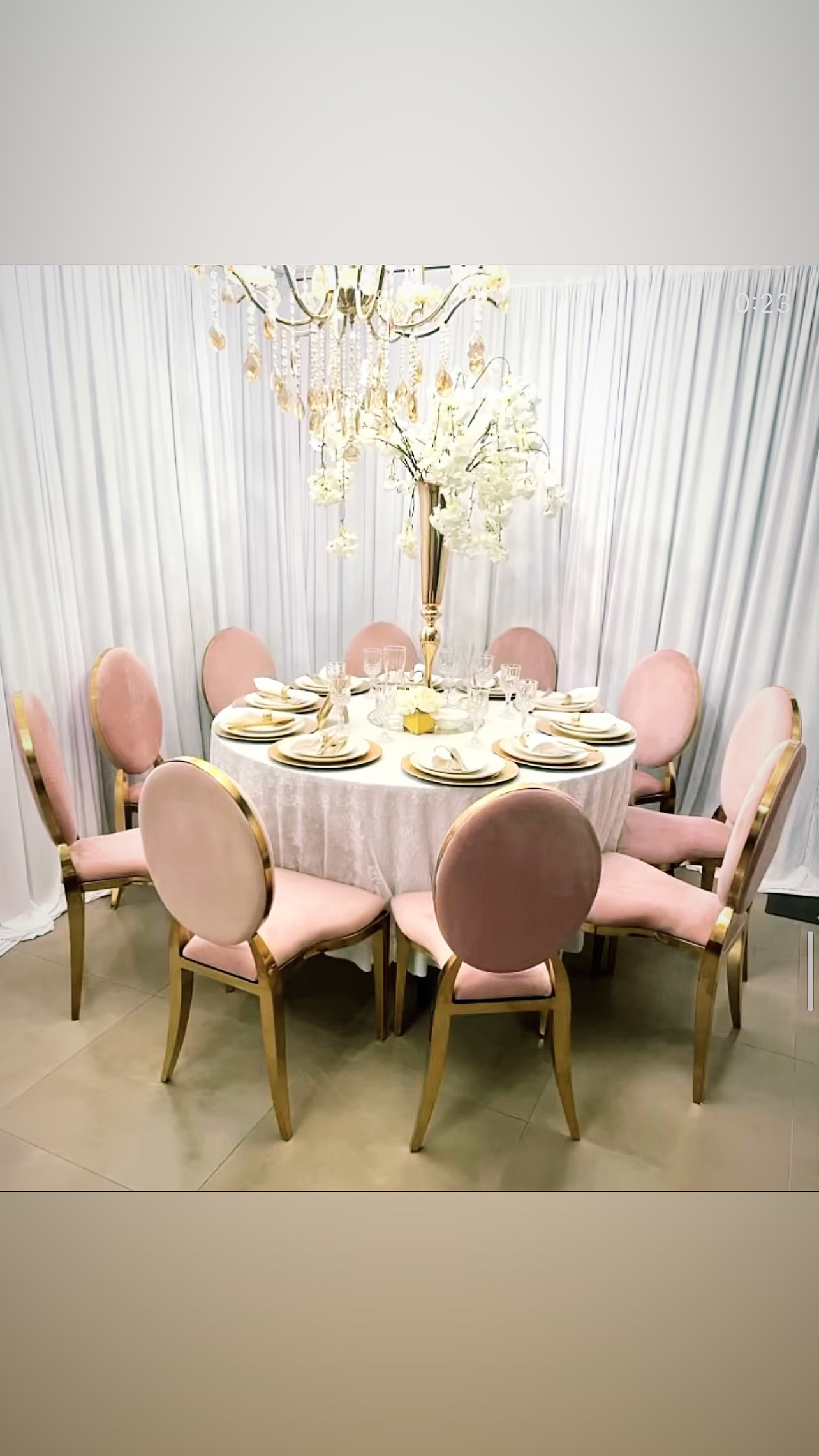 chaise medaillon or nude