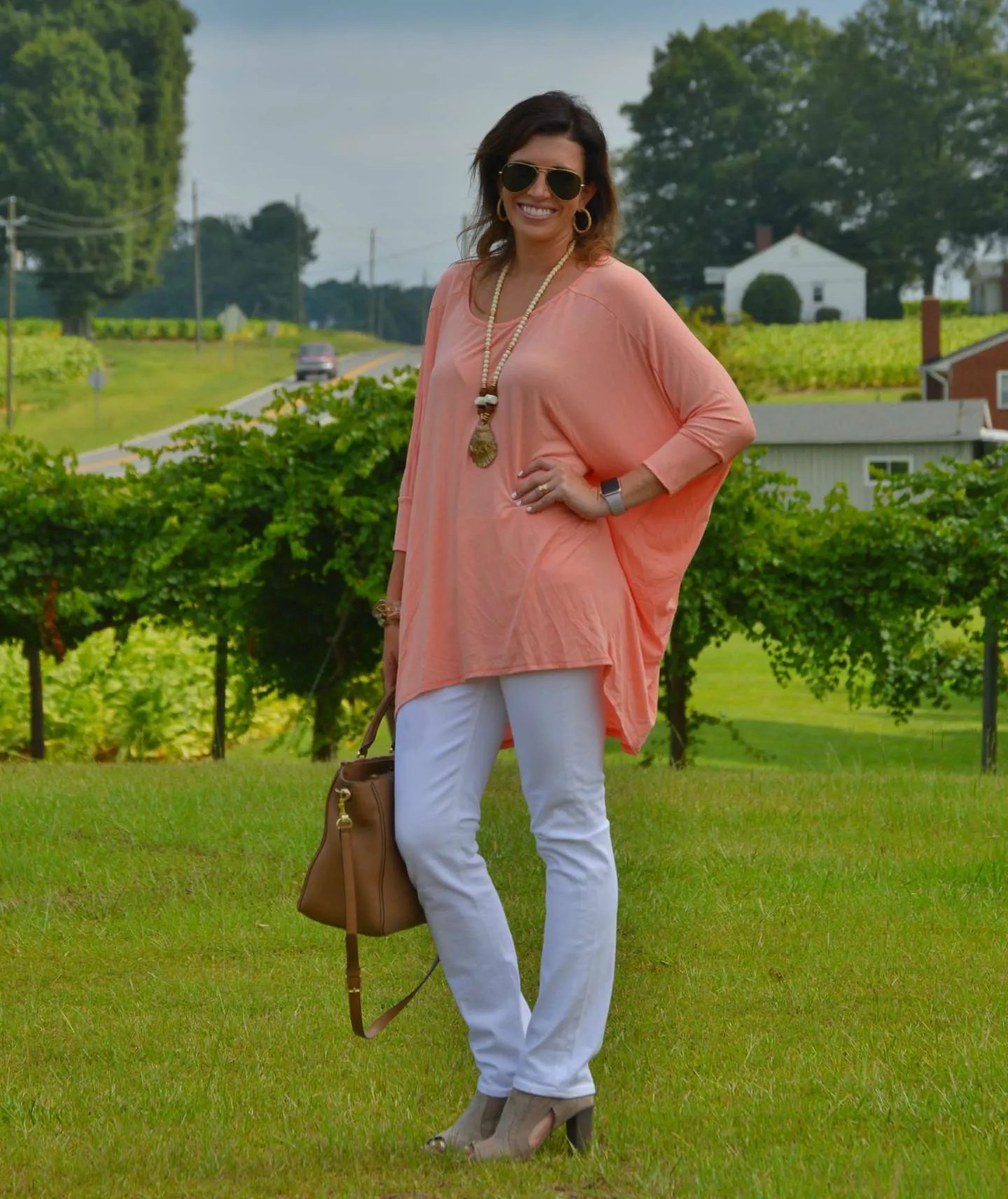 Two Ways to Wear White Jeans for Fall