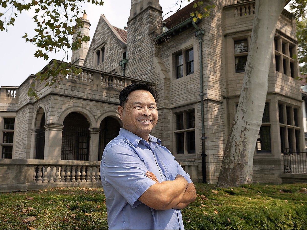 New Windsor Bus Tour Explores Border City S History Landmarks