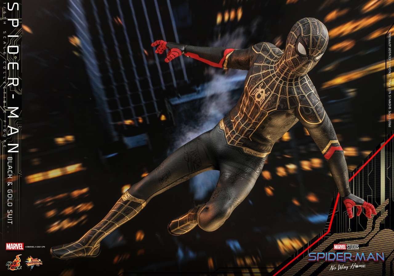 Traje Blanco y Dorado de Spider-Man: No Way Home