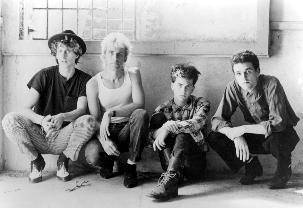 The Wire Tunefind - Premium Geometric Design - Retina