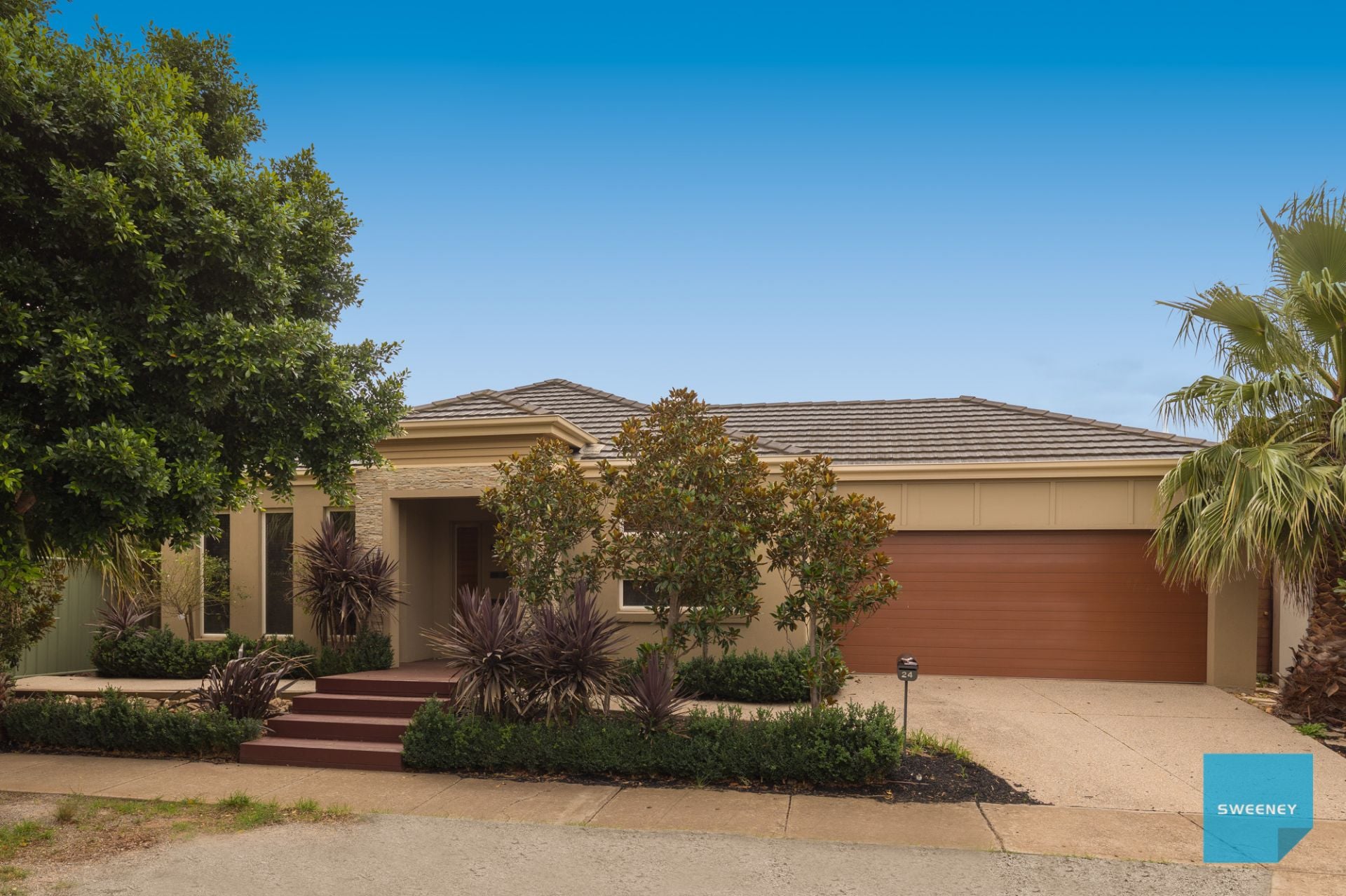 We all have blind spots. Real Estate For Sale - 24 Gardenia Way - Caroline Springs