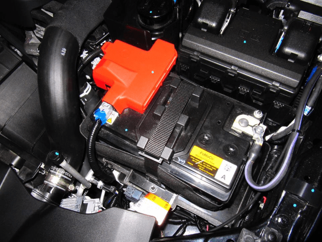 How to replace the car battery on a ford ranger