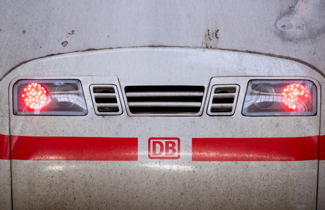 Deutsche Bahn Streiks Aktuell . Bahn Streiks Zeichnen Sich Ab Wer Davon Betroffen Sein Konnte Br24