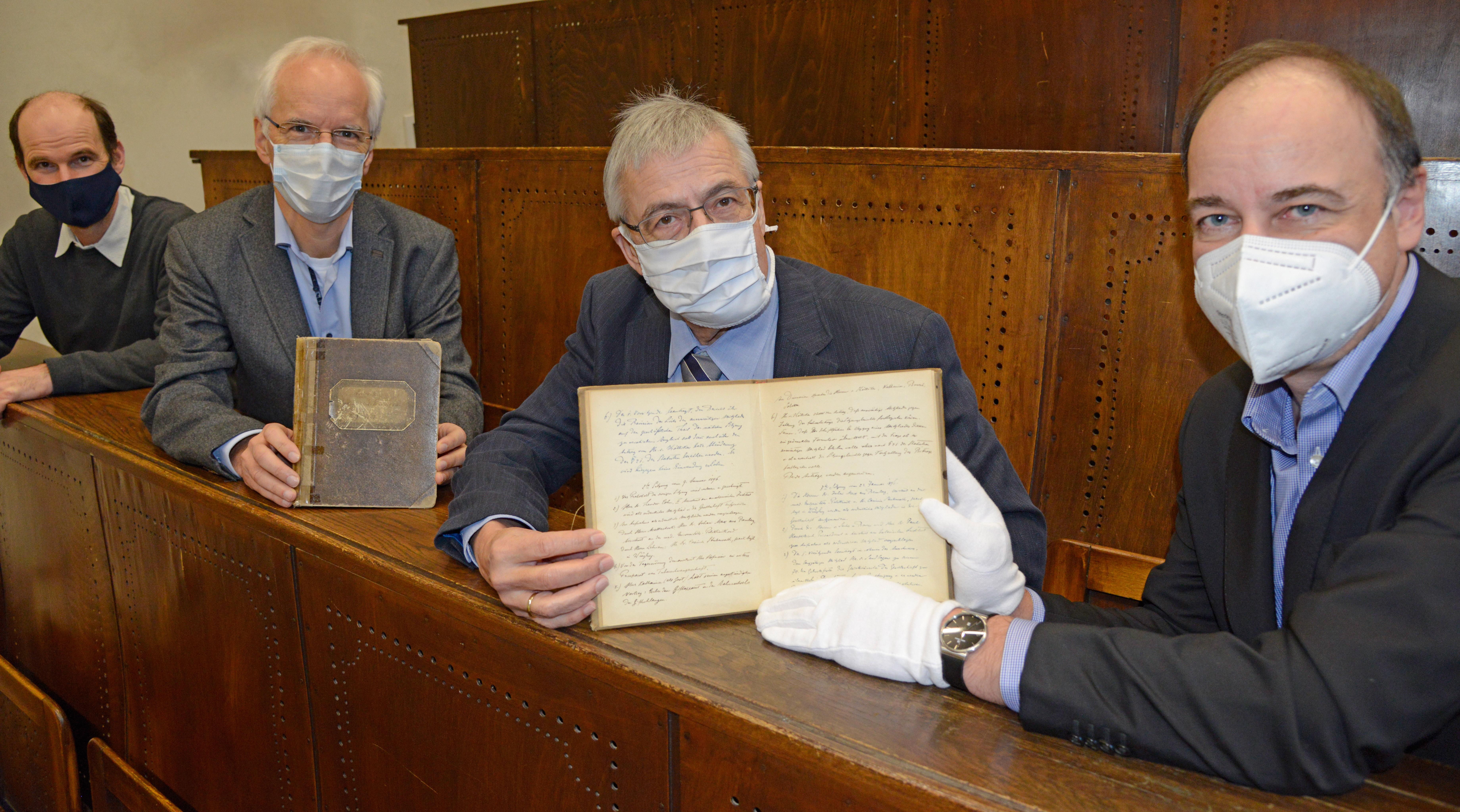 Klaus hasselmann, founding director at the max planck institute for meteorology, receives the nobel prize in physics 2021 together with . Historische Mitschrift: das Protokoll zu RÃ¶ntgens Uni