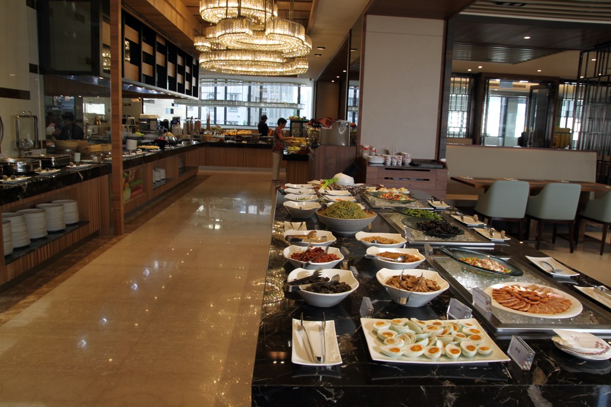 【早餐】礁溪川湯春天旗艦館，早餐不錯吃耶！為了玩，甘願七點起床用餐