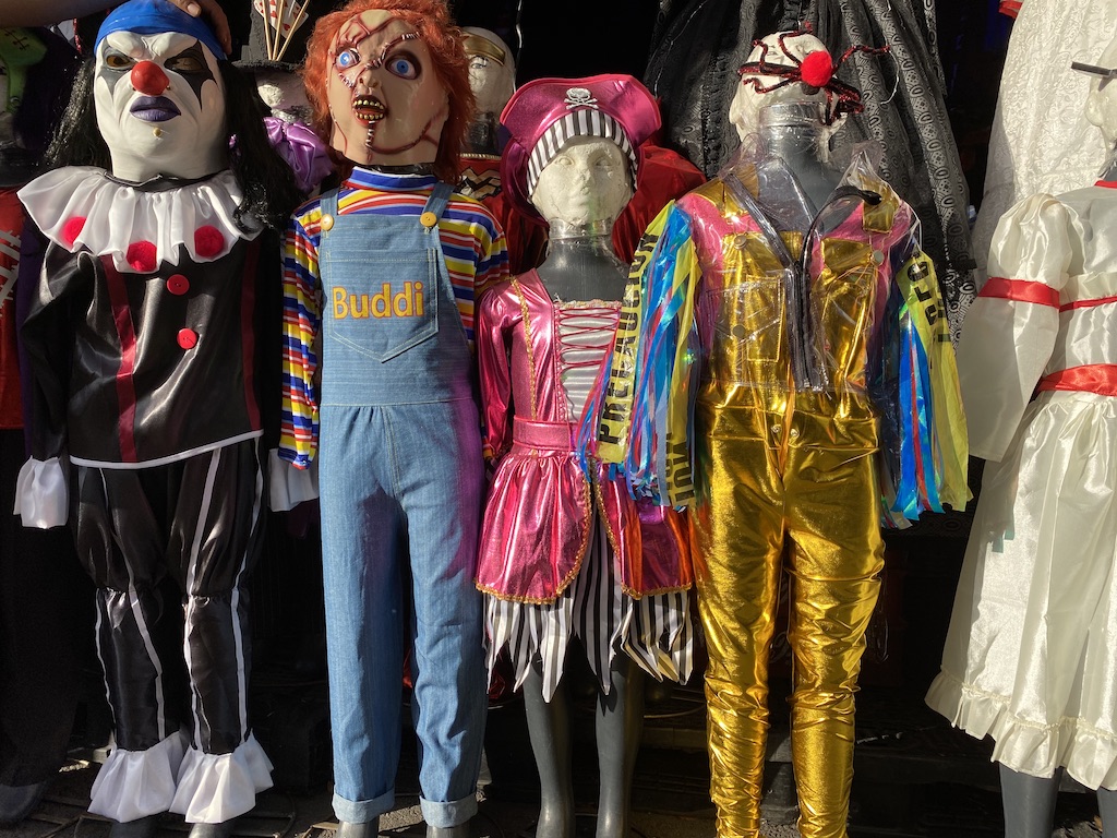 chilango - 5 lugares rifados (baras) para comprar disfraces en la CDMX