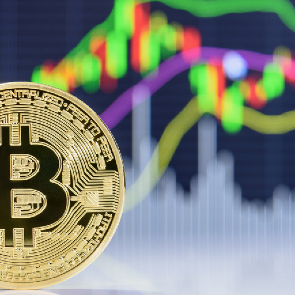 Bitcoin Value Hits 0,000 for First Time Since February – Decrypt
