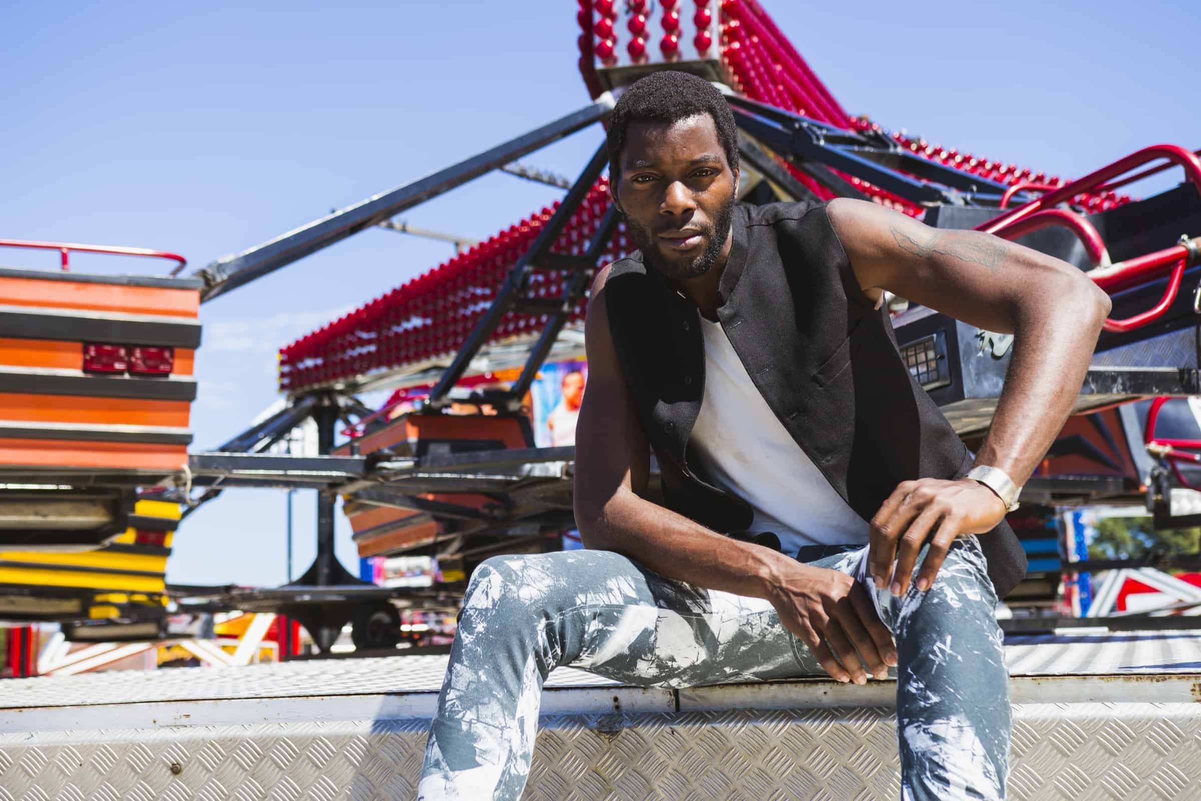 Model 2 Design Ideas - Ultra HD Dark Textures for Desktop