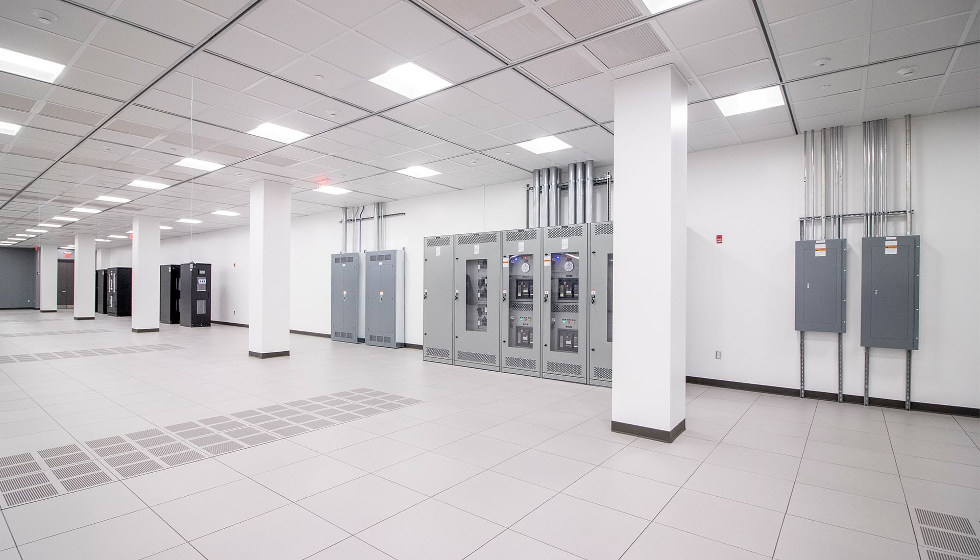 Coresite Data Center Electrical Construction - Elegant City Image - Mobile