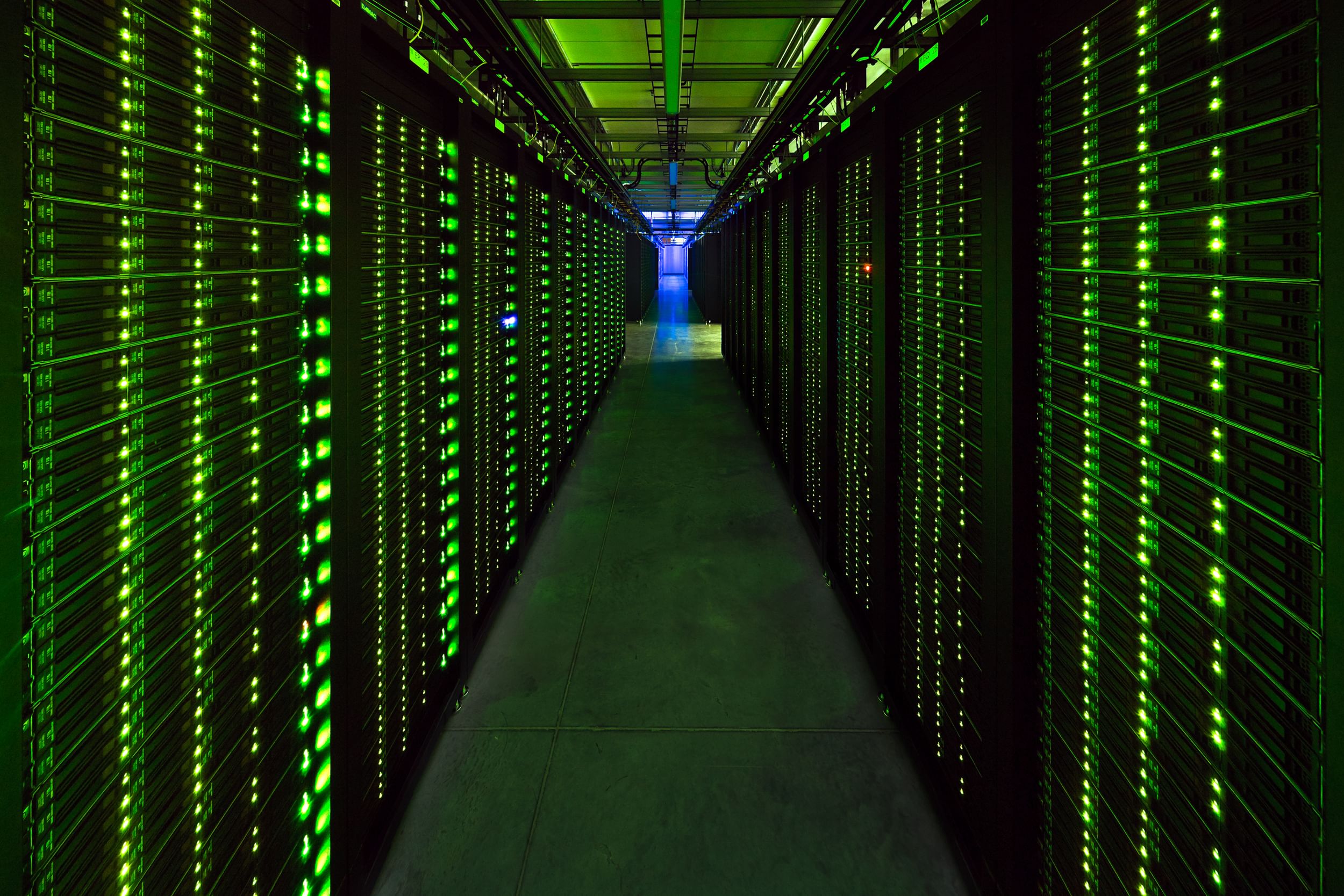 Facebook Data Center Servercake - Premium Nature Pattern Gallery - Ultra HD