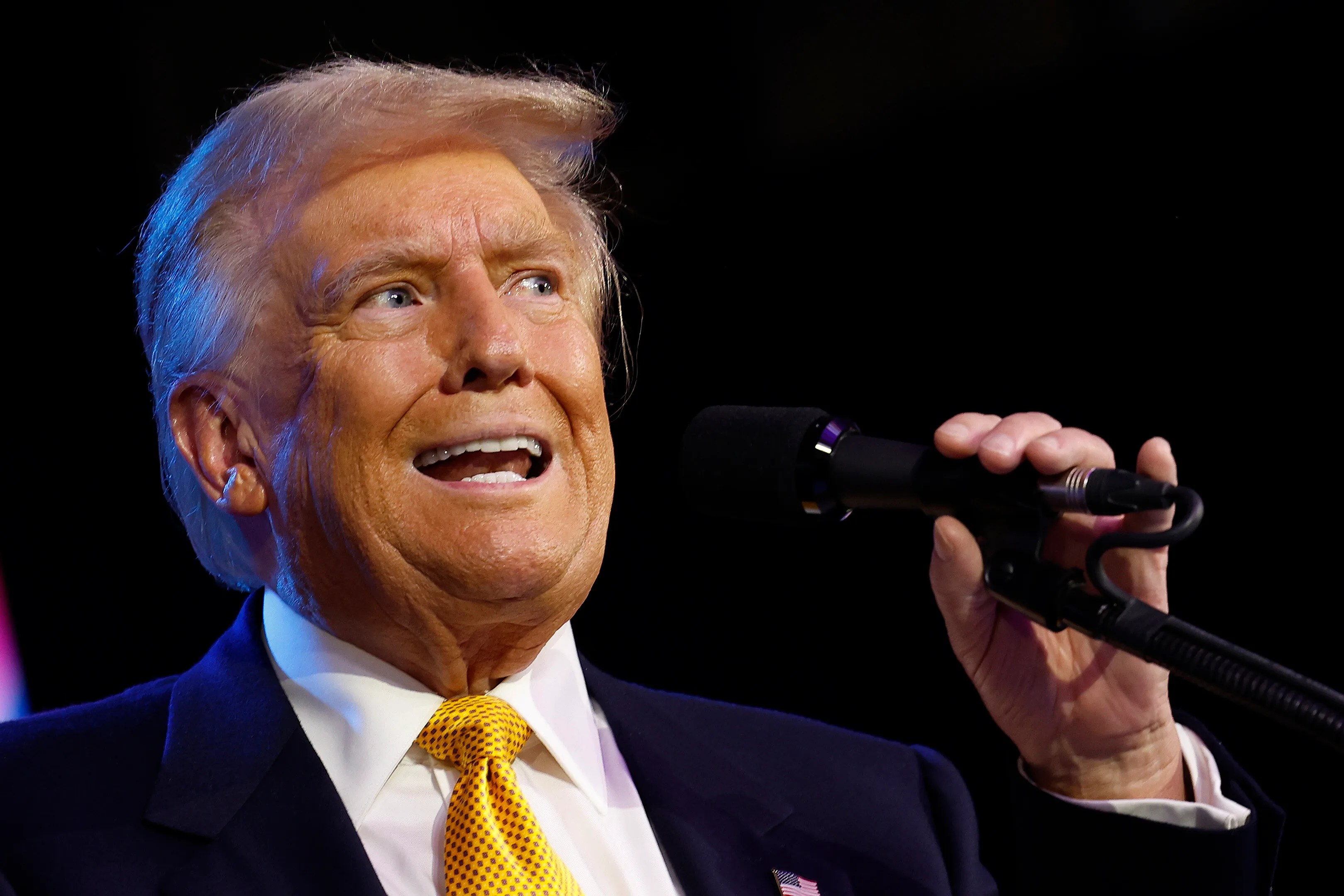 Critics Criticize Trump’s Recent Comments on Windows