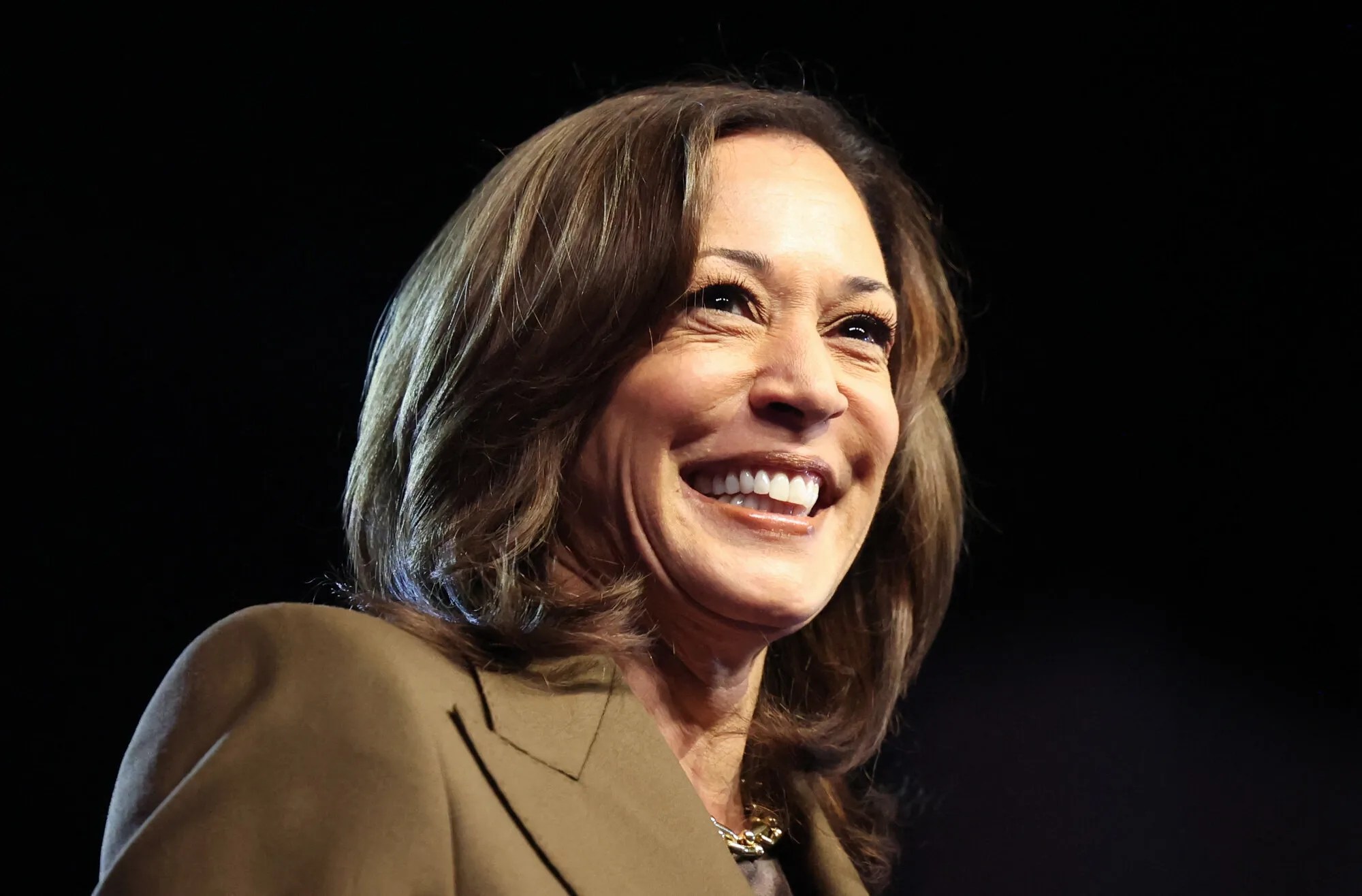 Democratic PAC Focuses on Winning Over Young Voters in Swing States with Major Investment