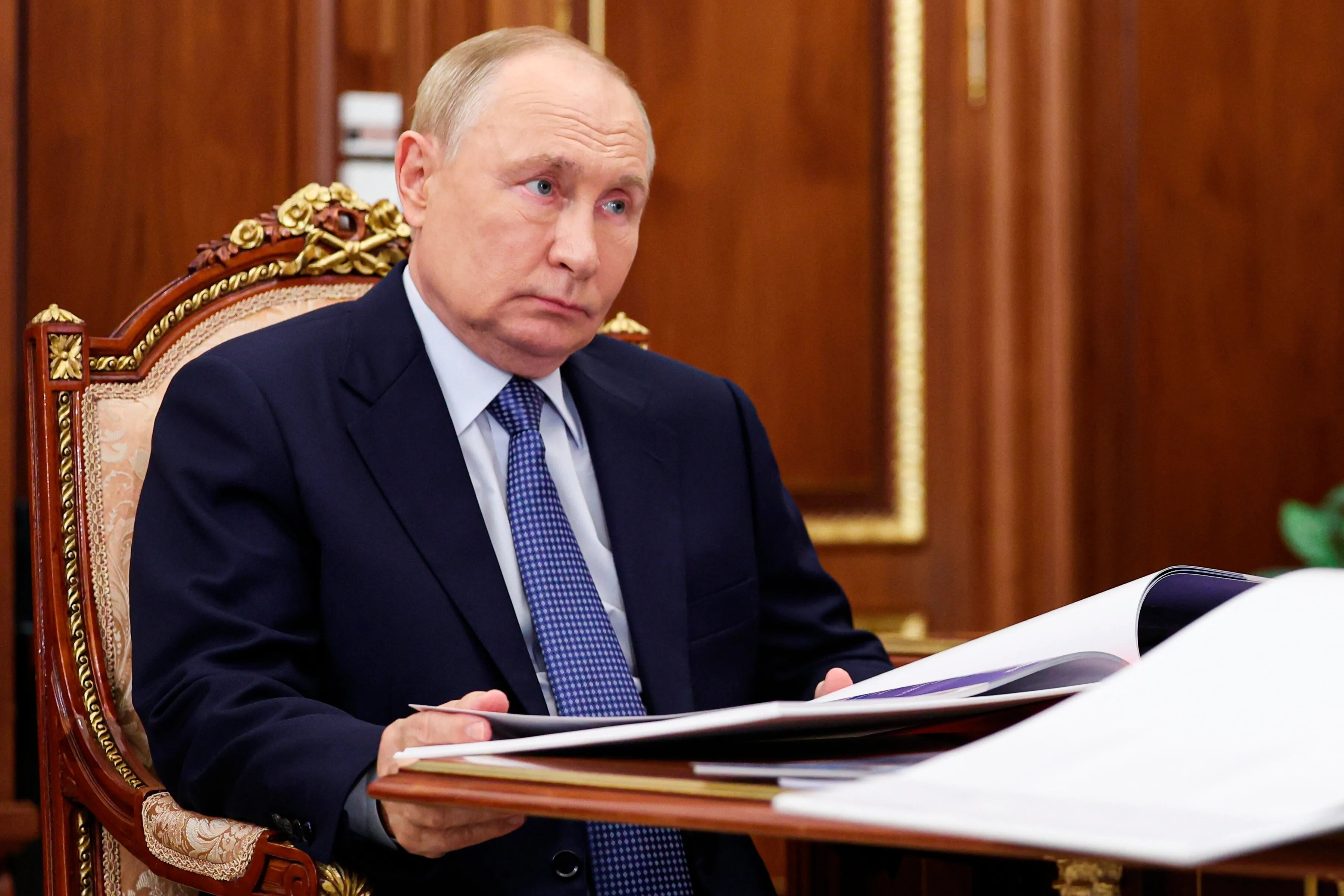 Putin Bans 15 British Cabinet Ministers From Entering Russia Over Support For Ukraine