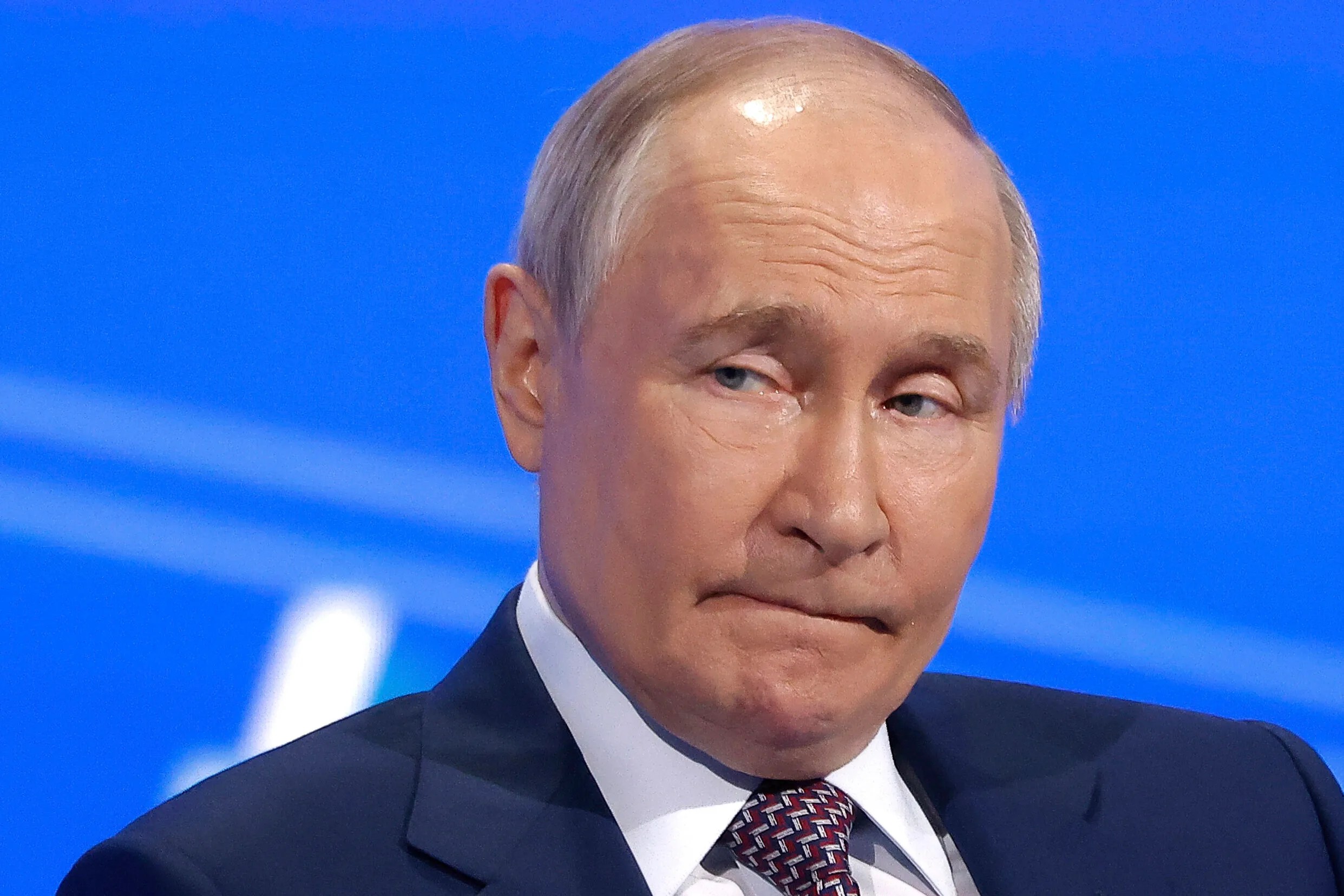 Putin's Response To Being Told He's Late To Speak To Trump Is Very Telling