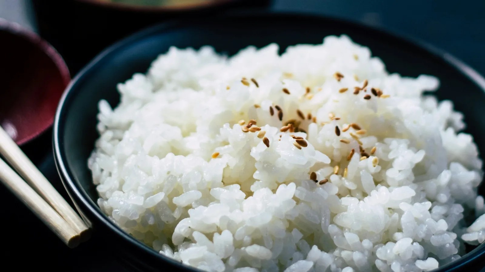 So THAT's Why Restaurant Rice Is So Much Better