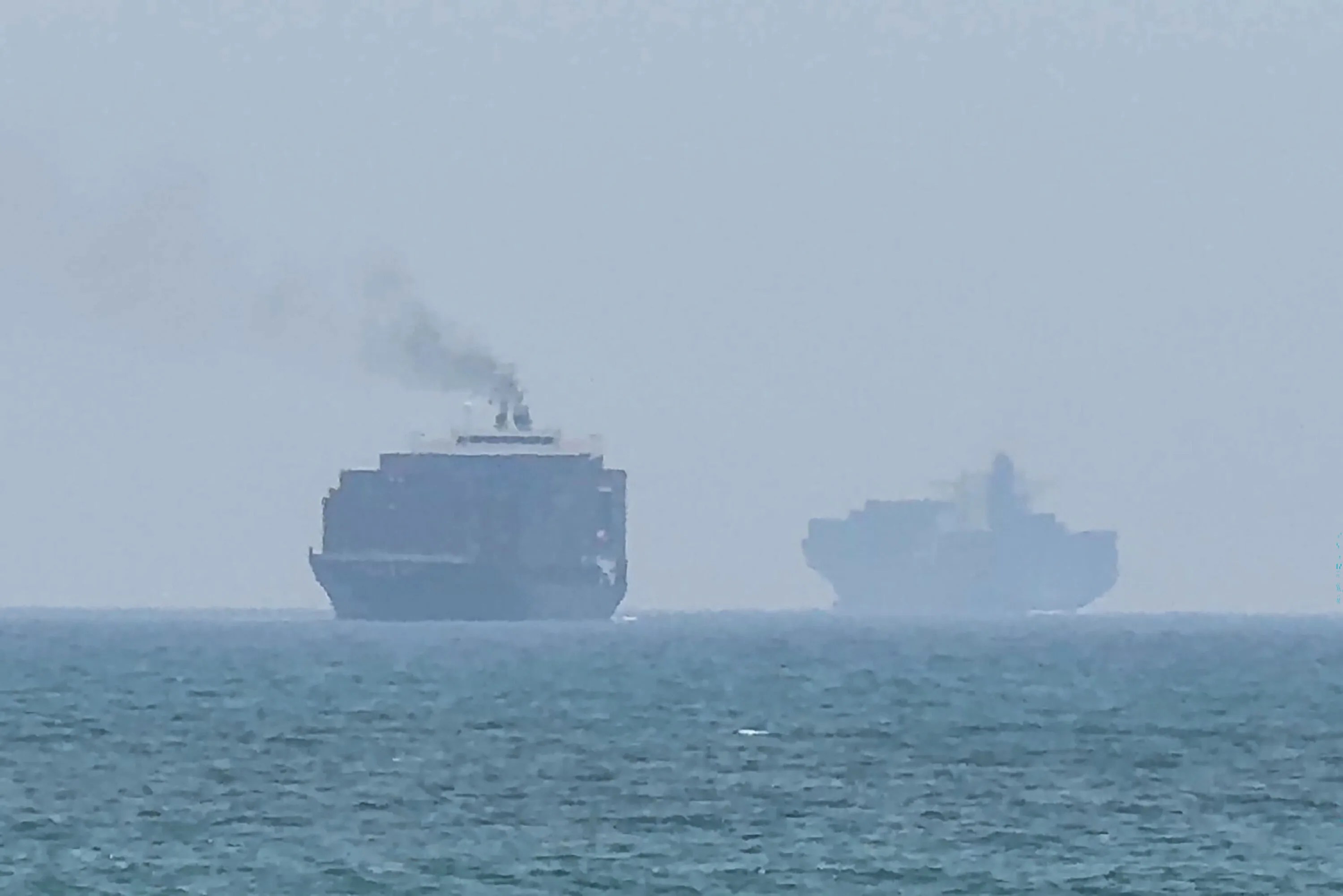 U.S. Conducts New Airstrikes On Iran, Says Tehran Doesn’t Control Strait Of Hormuz