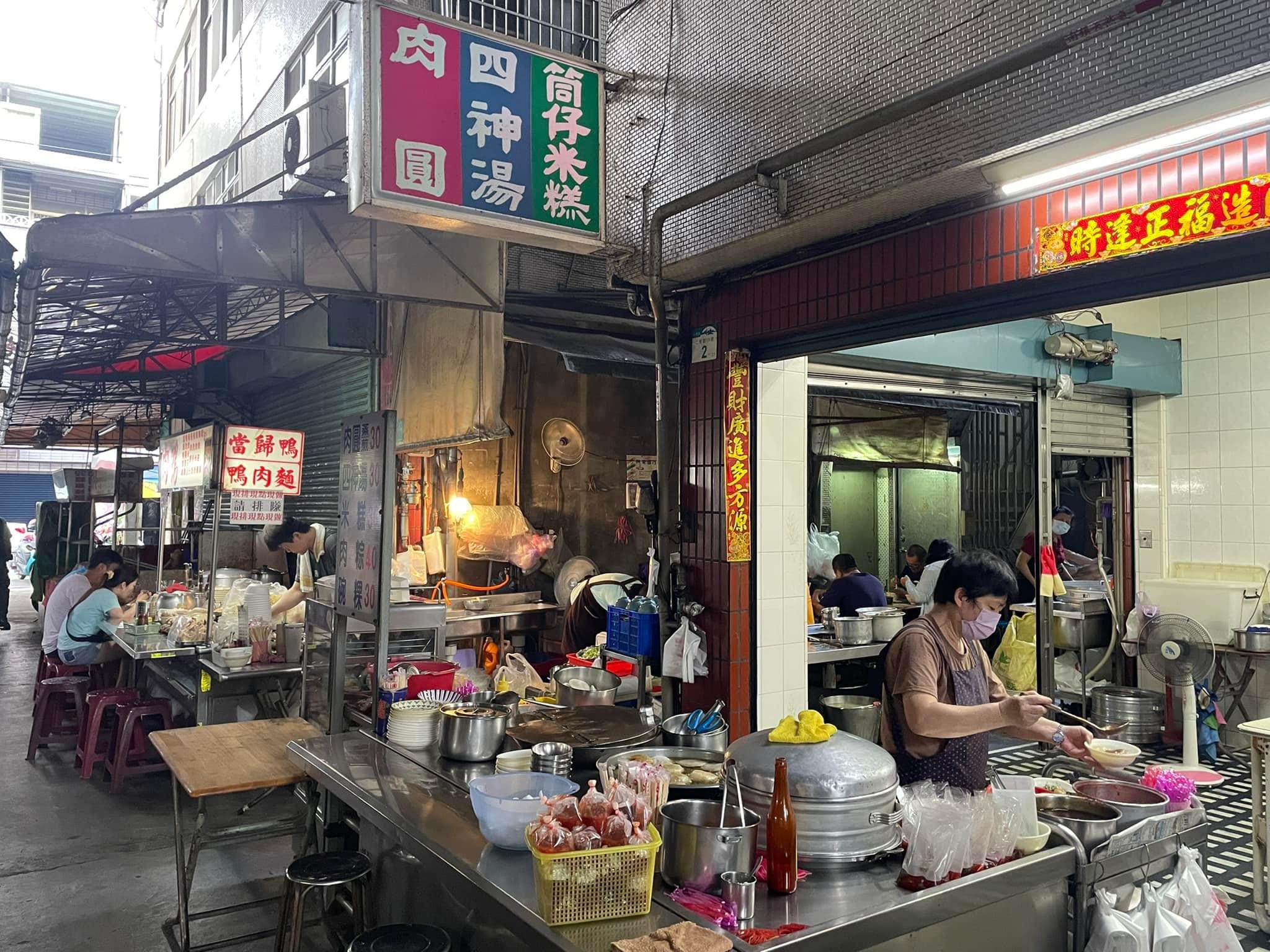 (高雄小港)二苓市場無名炸肉圓-小港人推爆 喚起兒時記憶的炸肉圓！