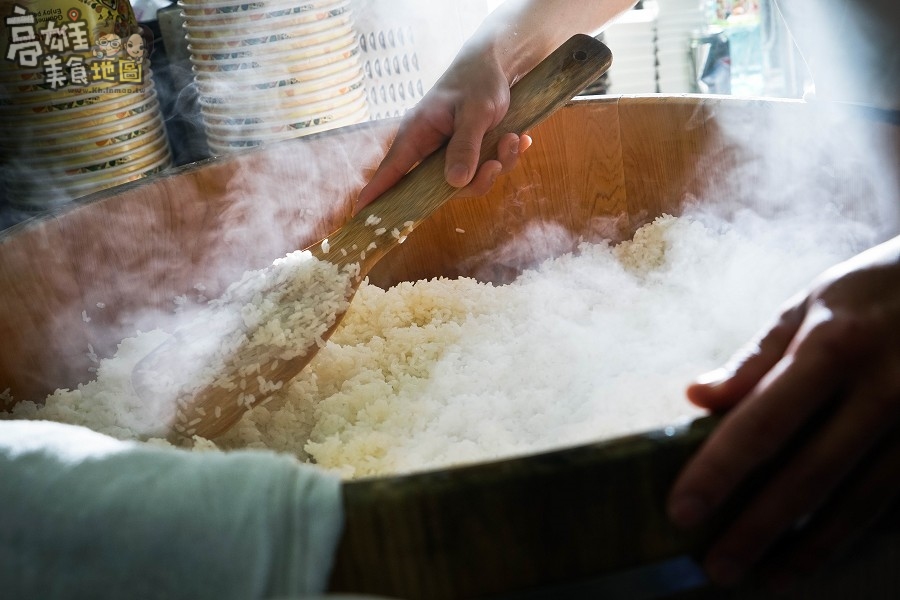 騰戶丼飯專賣 │高雄人氣丼飯推薦，嚴選海鮮丼、骰子牛肉丼。