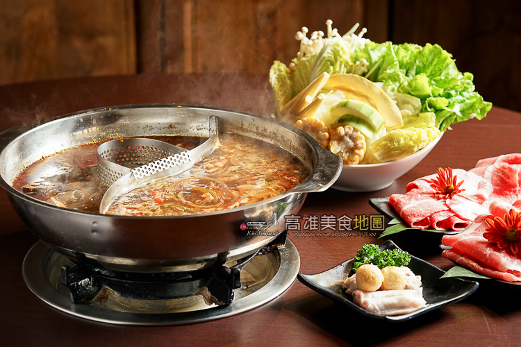 川堂紅成都麻辣火鍋｜高雄麻辣火鍋推薦