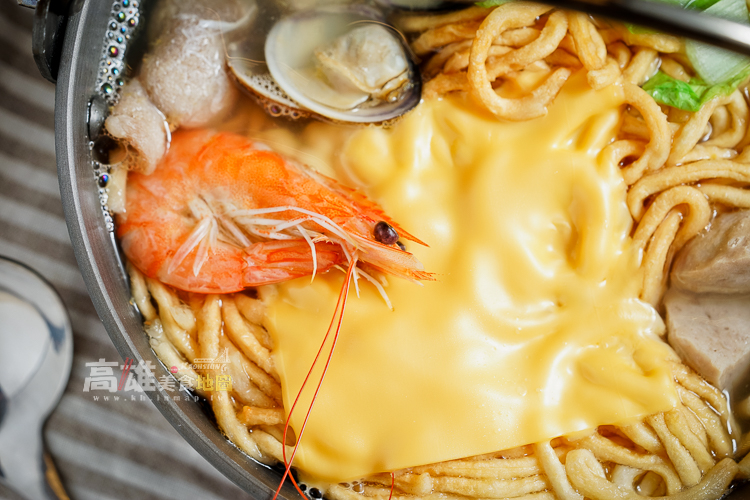 歐熊小舖建國店｜高雄板烤土司、鍋燒意麵、晚餐宵夜推薦