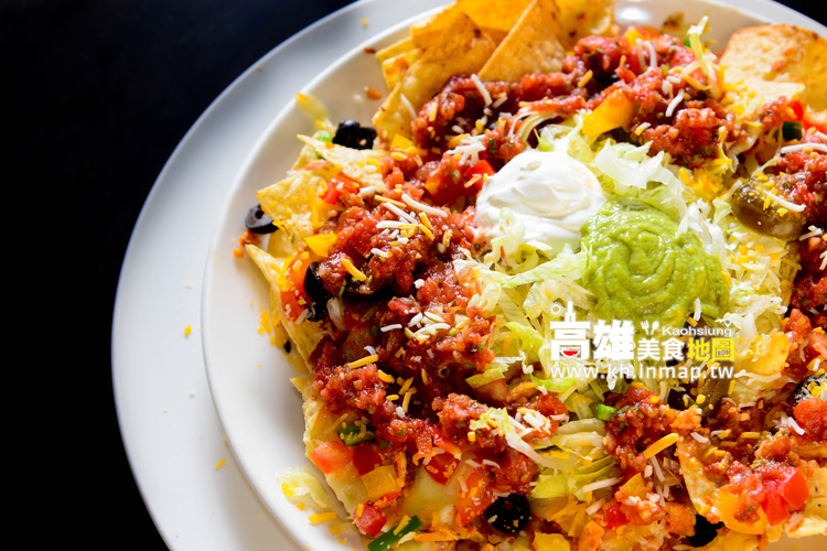 【燈塔美式酒館】高雄餐酒館、美式起司漢堡推薦