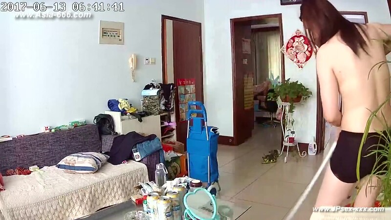 Hackers use the camera to remote monitoring of a lover's home life.577