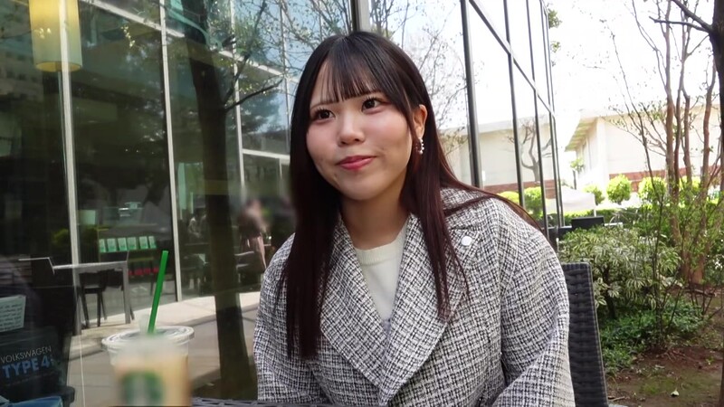 【これが噂の顔採用！可愛すぎるビールの売り子さん！】童顔＋Hカップの破壊力！おっぱいをバインバインに揺らしながらの騎乗位で何度も絶頂！