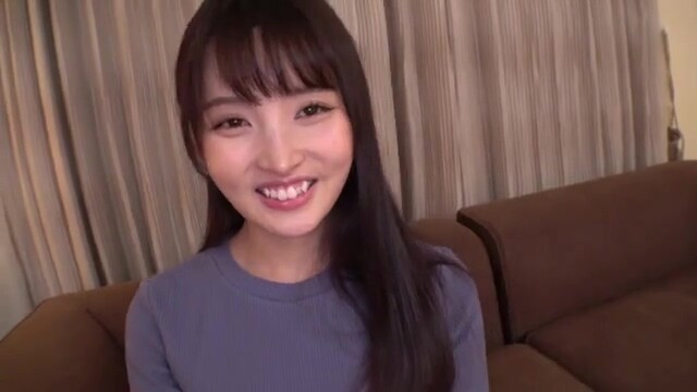 奥ゆかしい清楚な美女がキュートな恥じらいで性への目覚め