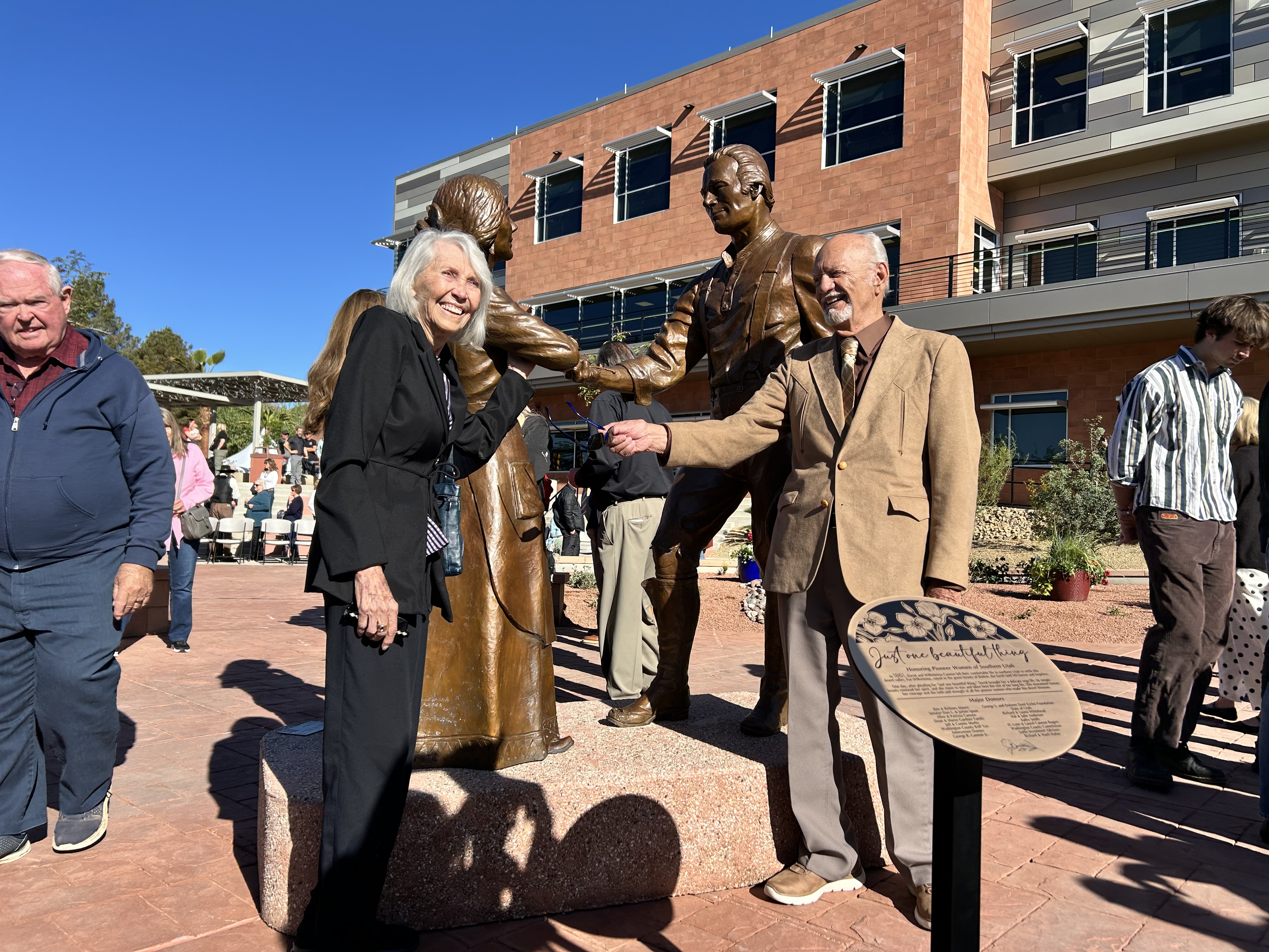 St. George Unveils Sculpture Honoring Pioneer Woman Who Asked for 'Just One Beautiful Thing' (2026)