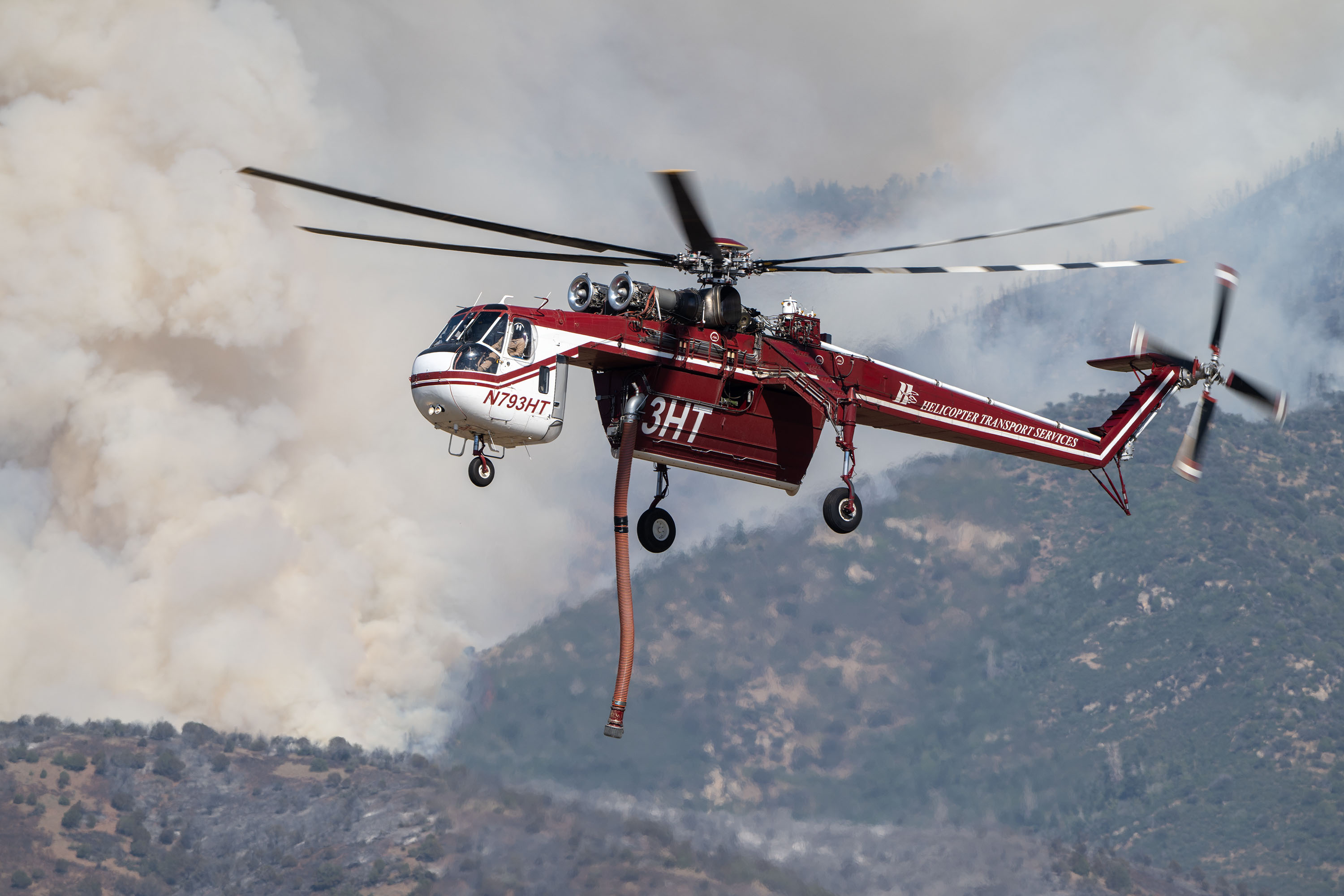 Firefighting Helicopter Crash: Status of Crew Unknown (2026)