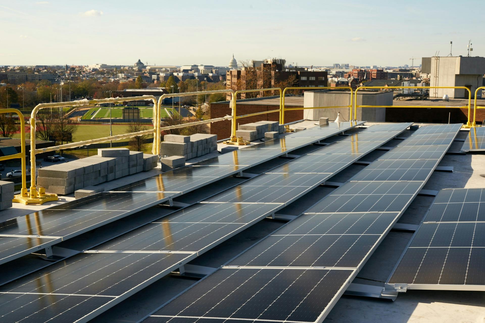 Storage Microgrid Knowledge - Ultra HD Gradient Backgrounds for Desktop