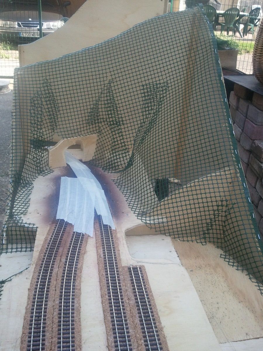 5.3) fabrication des montagnes et des rochers - BERNINA.overblog.com