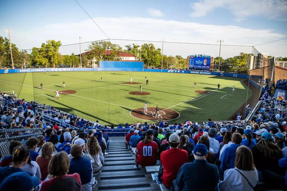 Kansas Baseball Reveals 2026 Schedule NewsBreak 0VGOcc 15hctRhf00