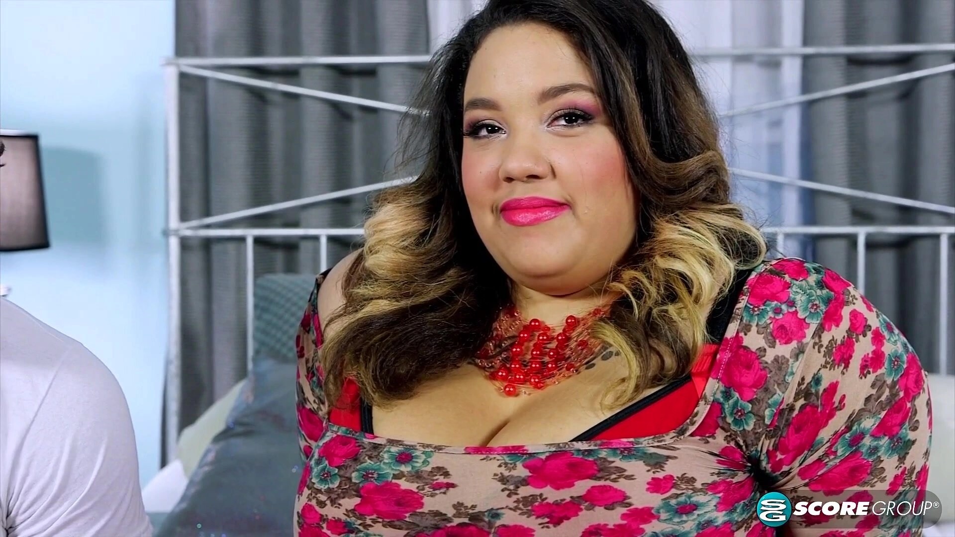 Fed To Spread - Chevy Cobain | PornMedium.com