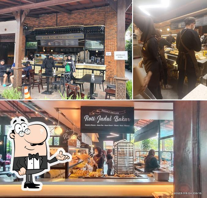 Rotimi First Avenue - Creative Abstract Art - 8K